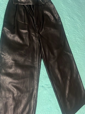 Stradivarius black faux leather wide leg pants, extra small