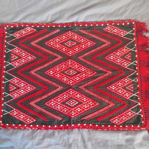 Handmade old wall rug like new, authentic Bulgarian art