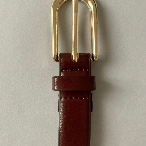 H&M women's belt like new, burgundy-brown with gold buckle