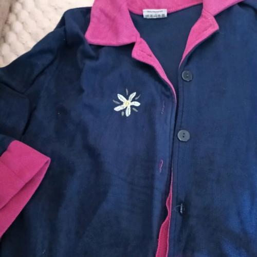 Robe like new, size Large, blue and pink
