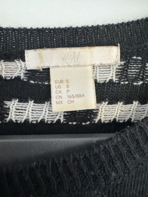 Πουλόβερ πουά H&M σαν καινούργιο, μαύρο και άσπρο, μέγεθος S
