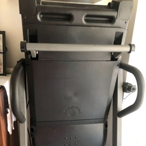 Delta Fitness Treadmill like new with 7 programs and folding design
