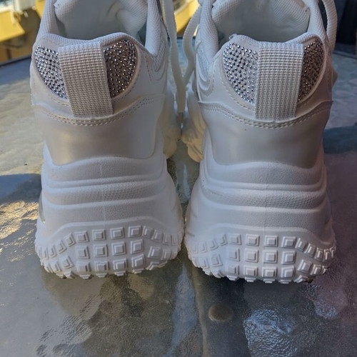 Chunky white sneakers new, size 36