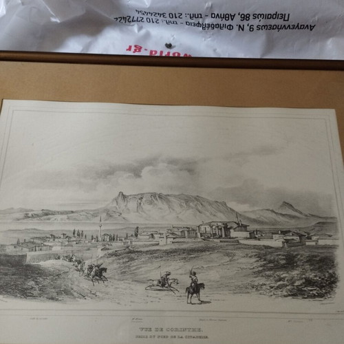Engravings in wooden frame set of 3 like new