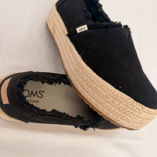 Toms wedge black ladies shoes size 37.5 espadrilles