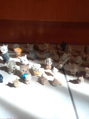 Puppy and Cat in My Pocket vintage figures used, set of 40