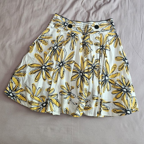Twenty One cotton skirt new, size S, cream with mustard and black flowers