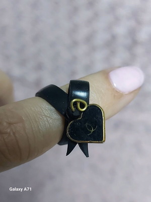 Black ring like new