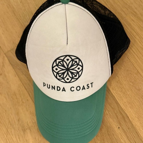 Punda Coast Jockey Hat like new, white and green