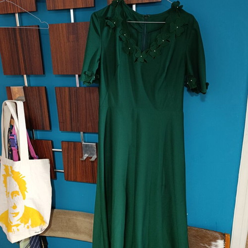 70s vintage dress green like new with flowers