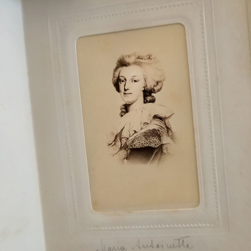 Victorian photo album antique 1870 with 25 historic photographs, like new