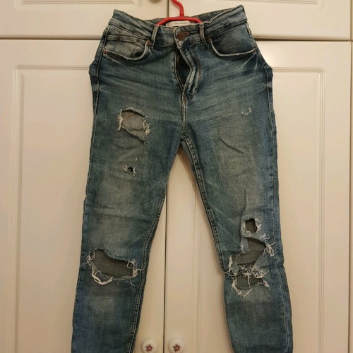 Stradivarius denim jeans new, sizes 34 and 36, elastic