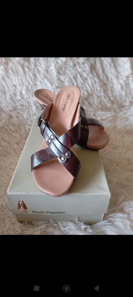 Πέδιλα Hush Puppies