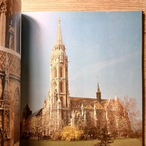 Book Budapest Peter Dobai used, in very good condition