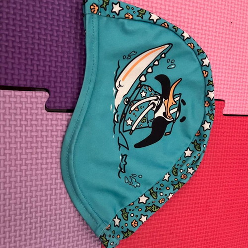 Children's swimming cap used in excellent condition