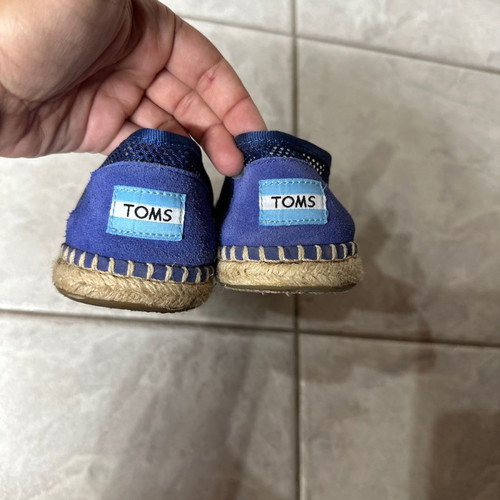 Toms blue mesh shoes size 37 used
