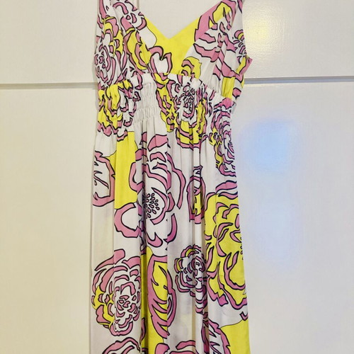 Long dress Doll’s Baby like new, size small, pink and yellow