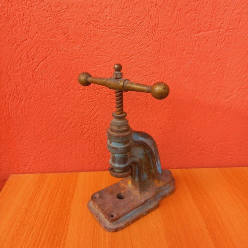 Bagou press used, old
