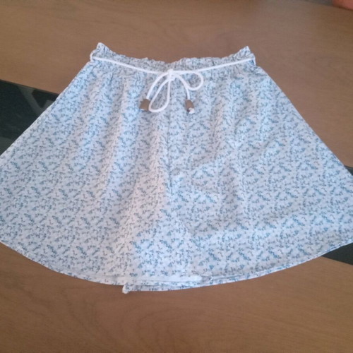Set of shorts and top for girl 13-14 years like new