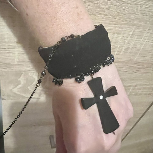 Black suede-style double bracelet with chain hand jewelry