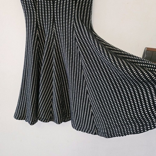 Zara elegant dress black and white like new, size M