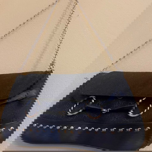 Γυναικεία τσάντα ώμου μαύρη σαν καινούργια