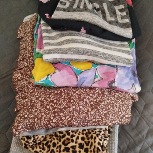 Blouses used, pack of 10 pieces, sizes M-L