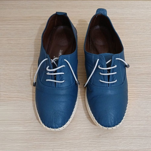 Smart Steps blue shoes like new, size 40