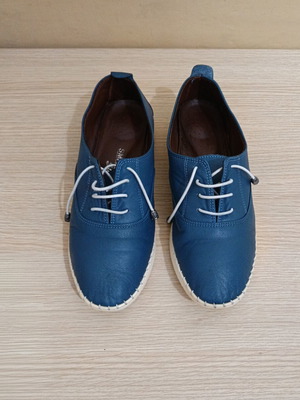 Smart Steps blue shoes like new, size 40