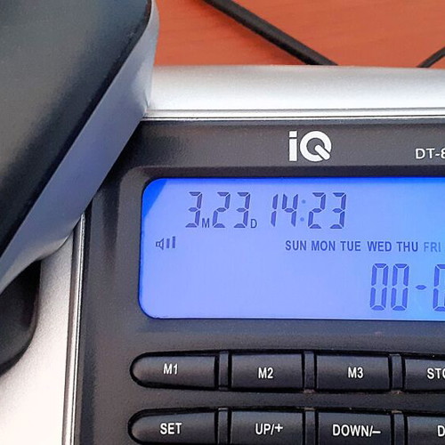 IQ DT-840CID Corded Phone with Screen and Caller ID used