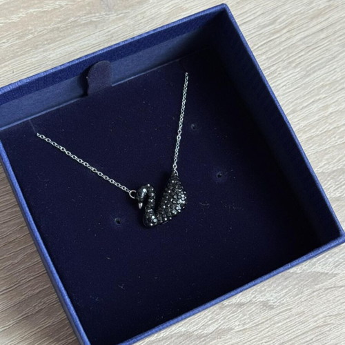 Swarovski necklace black swan new