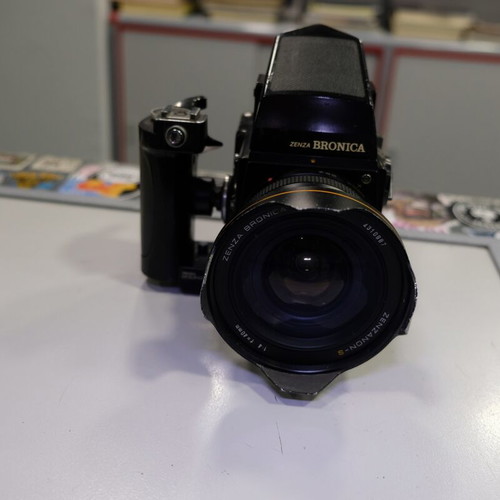 Zenza Bronica SQ-A 6x6 with 40mm f4 lens used