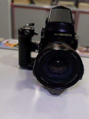 Zenza Bronica SQ-A 6x6 with 40mm f4 lens used