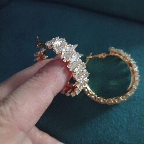 Hoop earrings with rhinestones, luxurious, new, gold color, 4cm diameter