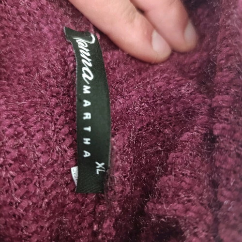 Pink women's turtleneck sweater like new, size XL