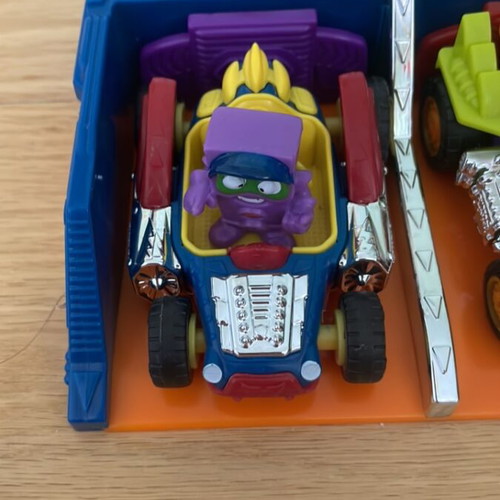 Superzings Kaboom Race like new