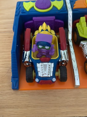 Superzings Kaboom Race like new