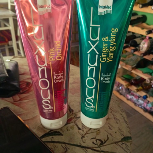 Set Body Cream Pink Orchid and Ginger Ylang Ylang used