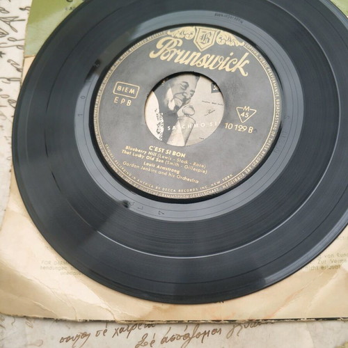 Luis Armstrong C' est Si Bon / Blueberry Hill 7" 45 RPM vinyl used