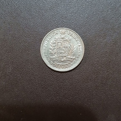 Venezuela one bolivar coin 1967