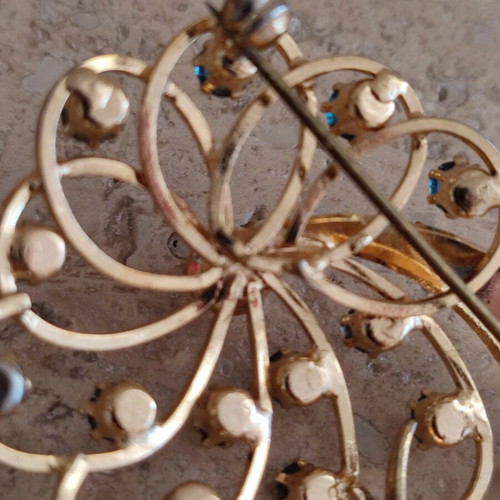 Vintage pin