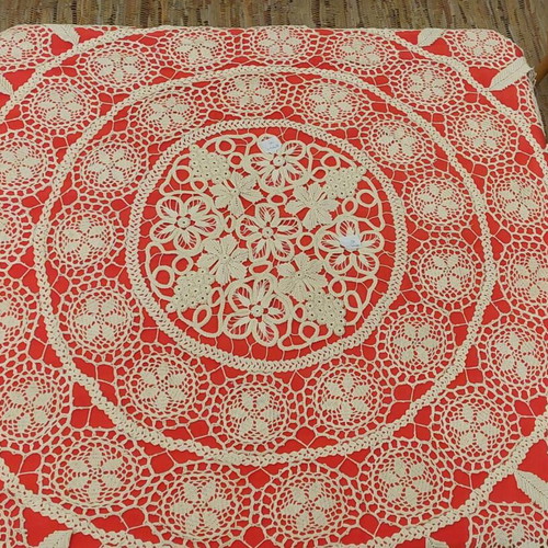 Handmade crochet round tablecloth new with grapes