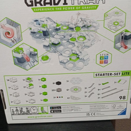 GraviTrax starter set like new, missing 3 marbles