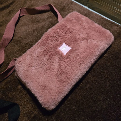 Oof Fur Bag like new, crossbody