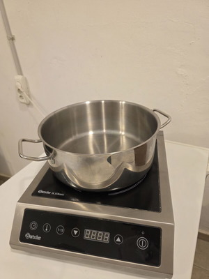 Bartscher professional induction cooktop 3500W