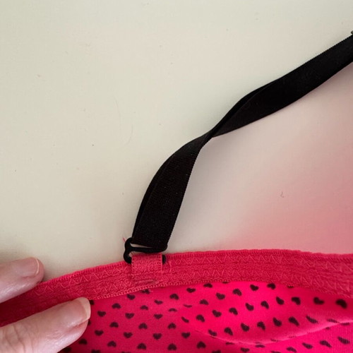Pink polka dot bra like new with detachable strap size 75B