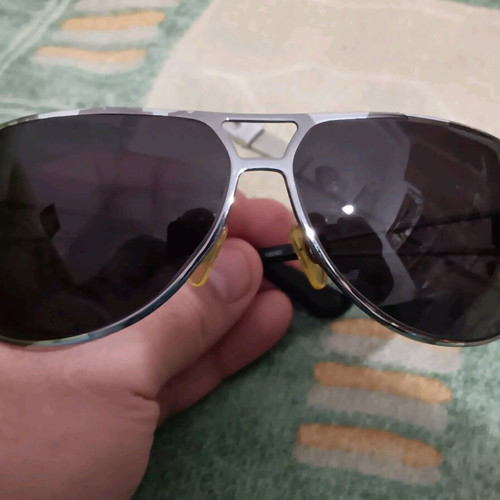 Killer Loop sunglasses used with worn frame and new lenses