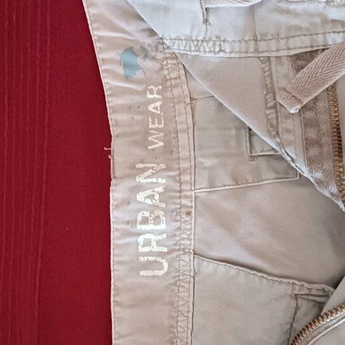 Cargo shorts like new, size large (48), beige