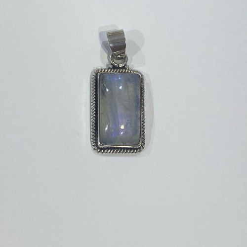 Silver (925) pendant with genuine moonstone new