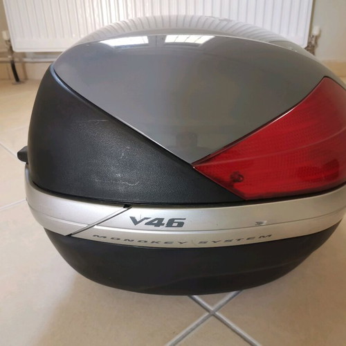 Givi 46L Monokey top case like new
